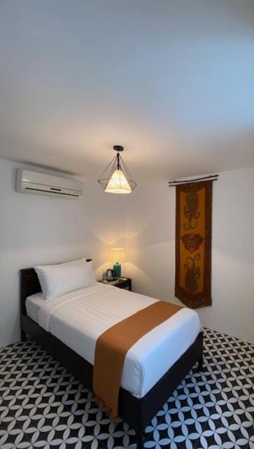 Fides Boutique Hotel Luang Prabang Exterior photo